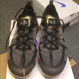Nike Vapormax “Black and Gold” 2019